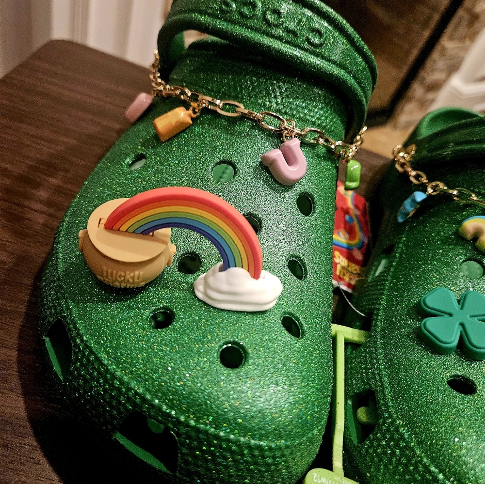 Crocs Classic Clog Lucky Charms M12 - Picture 2 of 5